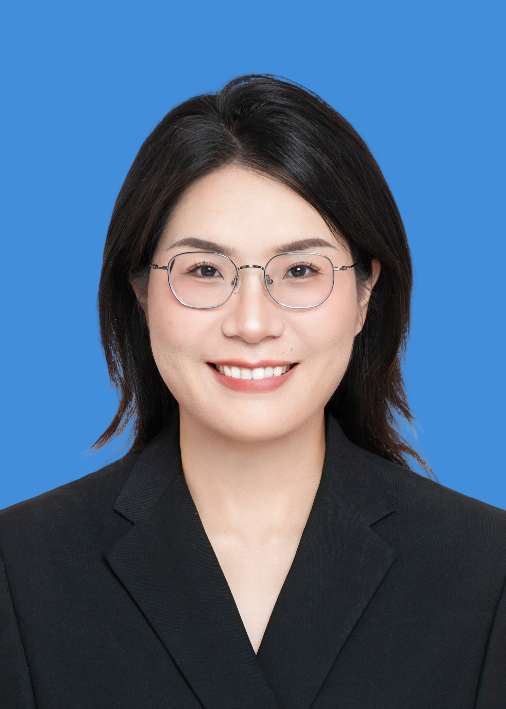 杨芬.jpg